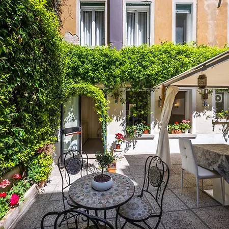 Hotel Apostoli Garden-2