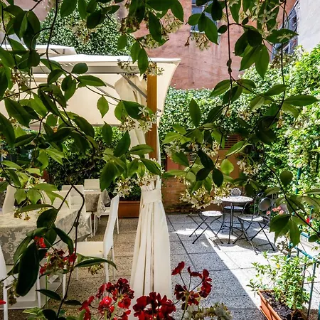 Hotel Apostoli Garden-3